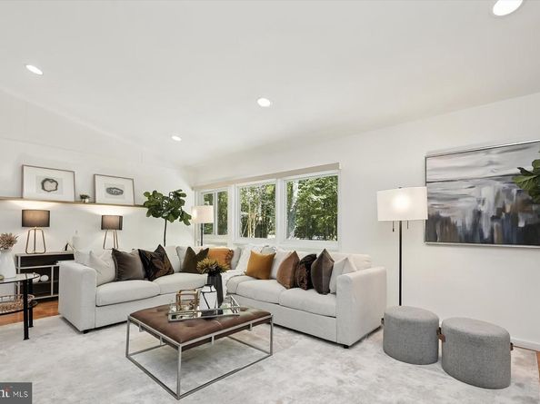 8216 Fenway Road, Bethesda MD 20817