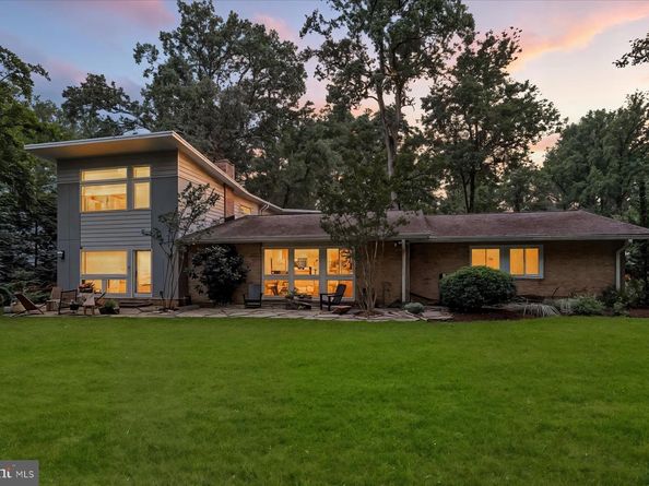 8216 Fenway Road, Bethesda MD 20817