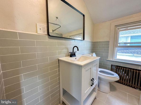 521 Blythe Avenue, Drexel Hill PA 19026