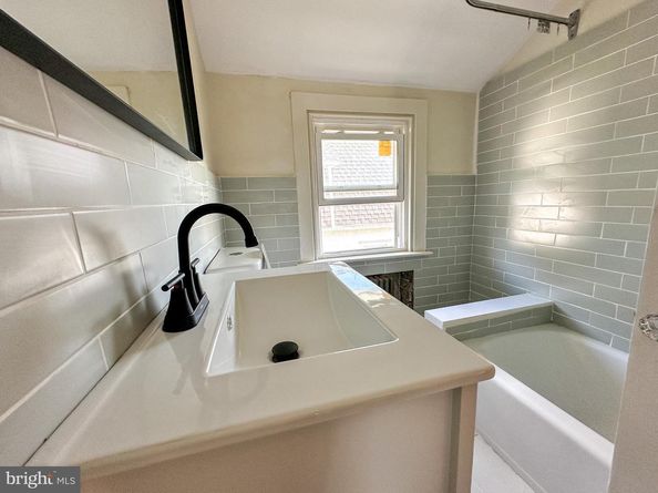 521 Blythe Avenue, Drexel Hill PA 19026
