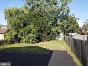 521 Blythe Avenue, Drexel Hill PA 19026