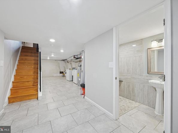 1535 S Chadwick Street, Philadelphia PA 19146