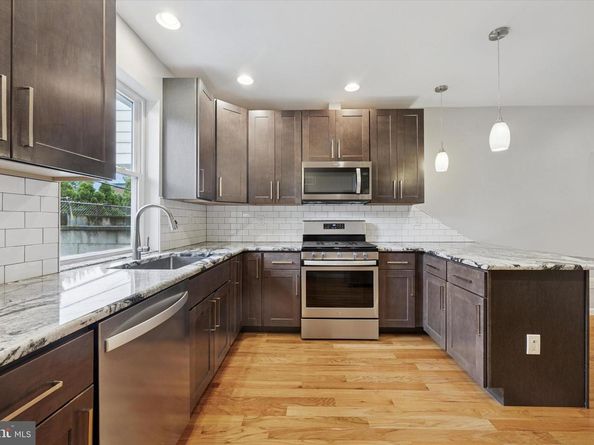 1535 S Chadwick Street, Philadelphia PA 19146
