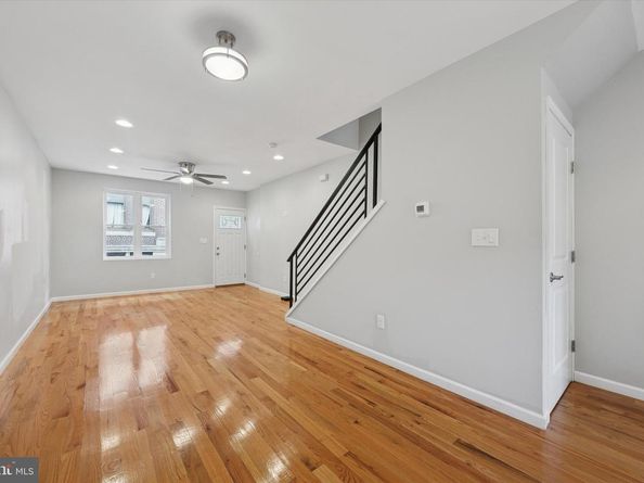 1535 S Chadwick Street, Philadelphia PA 19146