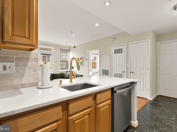2004 11TH Street NW 436, Washington DC 20009