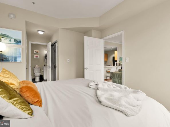 2004 11TH Street NW 436, Washington DC 20009