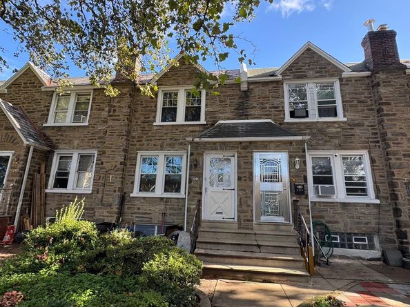 3251 Saint Vincent Street, Philadelphia PA 19149