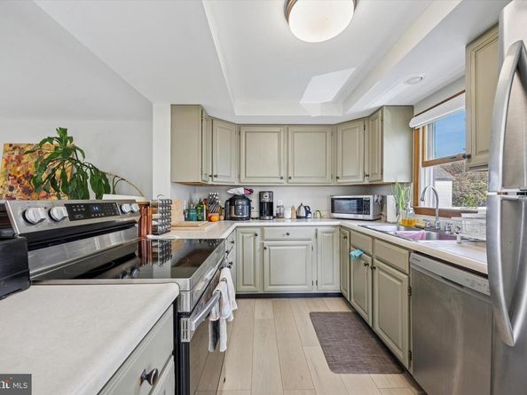 413 N Pine Street, Langhorne PA 19047