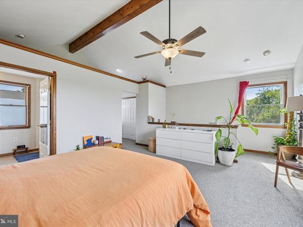 413 N Pine Street, Langhorne PA 19047