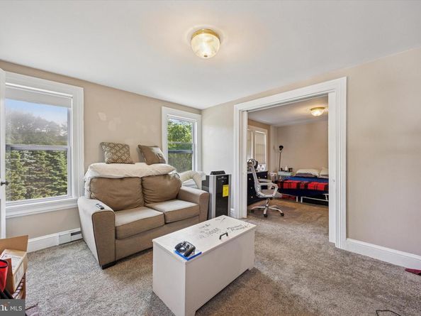 413 N Pine Street, Langhorne PA 19047