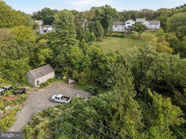 413 N Pine Street, Langhorne PA 19047