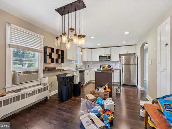 413 N Pine Street, Langhorne PA 19047