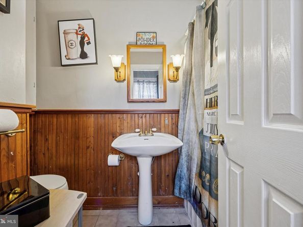 413 N Pine Street, Langhorne PA 19047