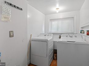 6040 Lawndale Avenue, Philadelphia PA 19111