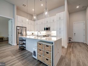 1761 Old Meadow Road 102, Mclean VA 22102