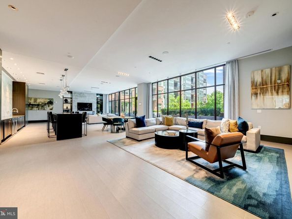 1761 Old Meadow Road 102, Mclean VA 22102