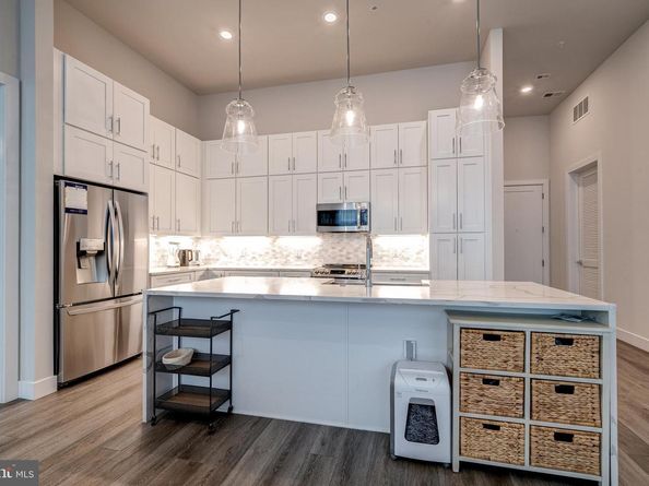 1761 Old Meadow Road 102, Mclean VA 22102