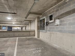 1761 Old Meadow Road 102, Mclean VA 22102