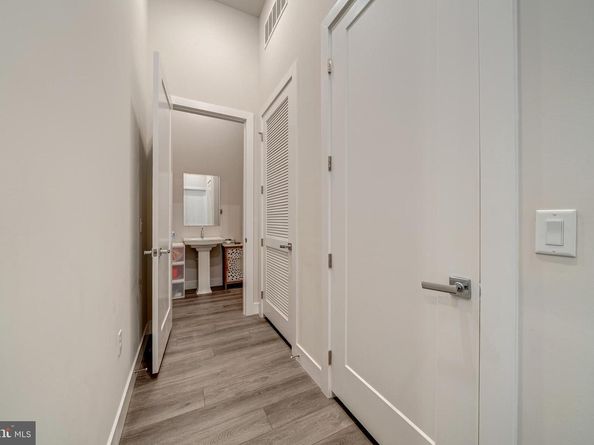 1761 Old Meadow Road 102, Mclean VA 22102