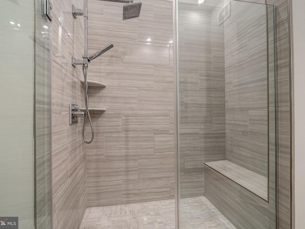 1761 Old Meadow Road 102, Mclean VA 22102