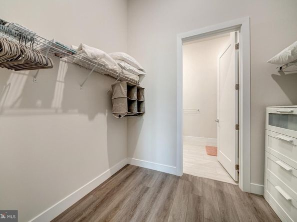 1761 Old Meadow Road 102, Mclean VA 22102