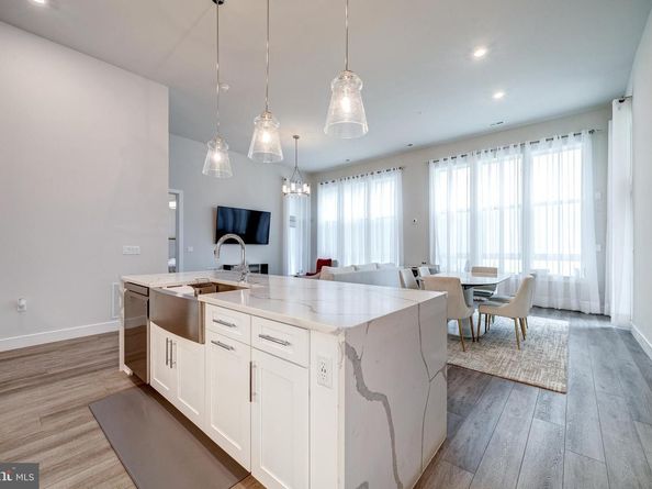 1761 Old Meadow Road 102, Mclean VA 22102