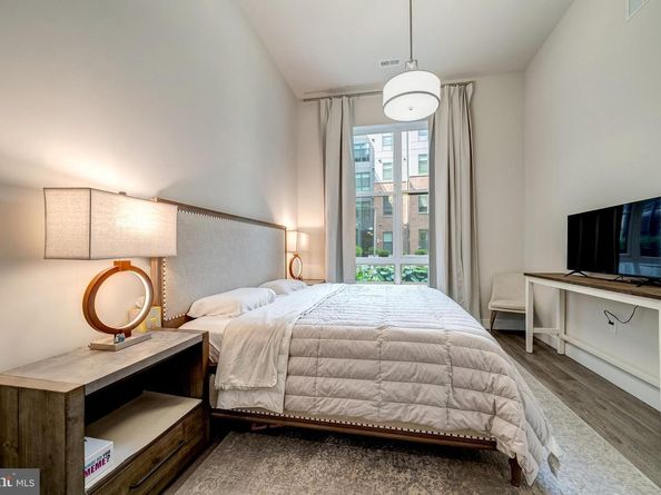 1761 Old Meadow Road 102, Mclean VA 22102