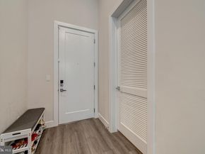 1761 Old Meadow Road 102, Mclean VA 22102