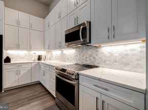 1761 Old Meadow Road 102, Mclean VA 22102