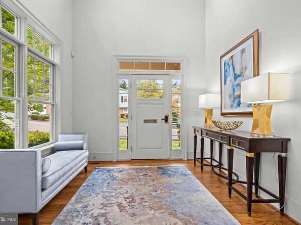 4801 29TH Street N, Arlington VA 22207