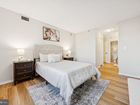 900 N Stafford Street 915, Arlington VA 22203