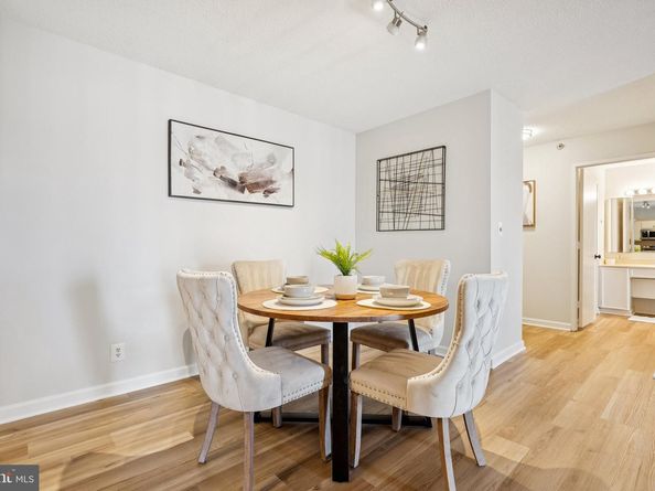 900 N Stafford Street 915, Arlington VA 22203