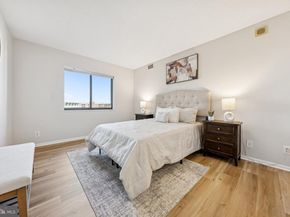 900 N Stafford Street 915, Arlington VA 22203