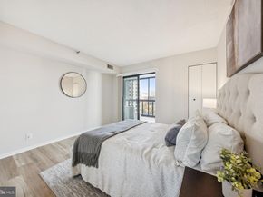 900 N Stafford Street 915, Arlington VA 22203