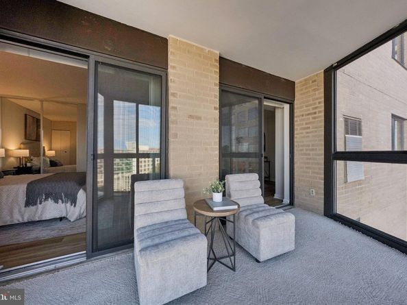 900 N Stafford Street 915, Arlington VA 22203