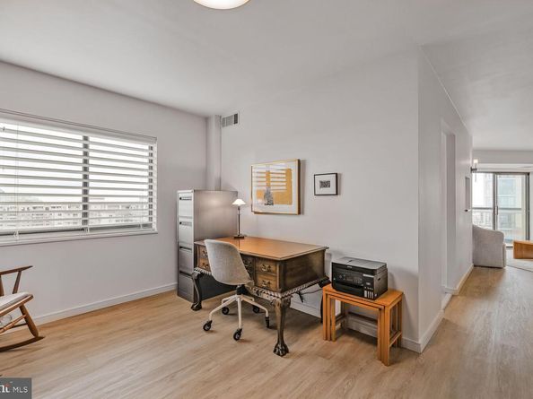 900 N Stafford Street 915, Arlington VA 22203