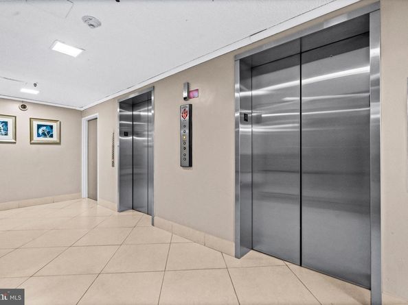 5911 Edsall Road 1209, Alexandria VA 22304