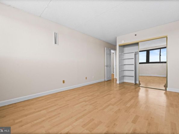 5911 Edsall Road 1209, Alexandria VA 22304