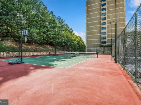 5911 Edsall Road 1209, Alexandria VA 22304