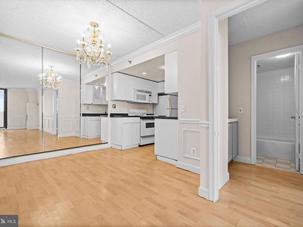 5911 Edsall Road 1209, Alexandria VA 22304