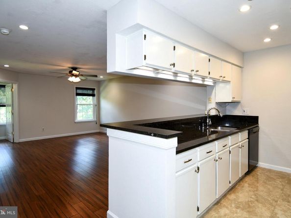 3315 Wyndham Circle 1223, Alexandria VA 22302