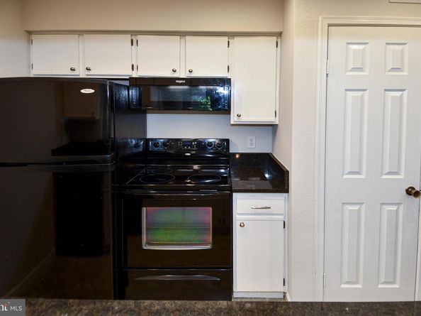 3315 Wyndham Circle 1223, Alexandria VA 22302