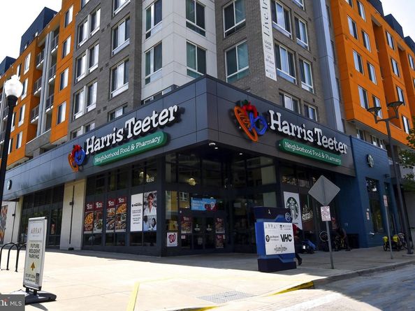 3315 Wyndham Circle 1223, Alexandria VA 22302