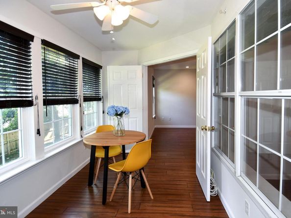 3315 Wyndham Circle 1223, Alexandria VA 22302