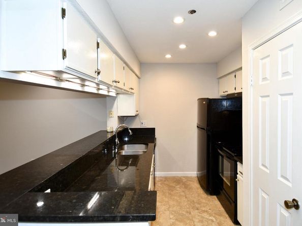 3315 Wyndham Circle 1223, Alexandria VA 22302