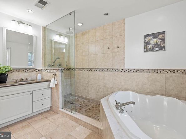 11910 Crayton Court, Herndon VA 20170