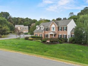 11910 Crayton Court, Herndon VA 20170