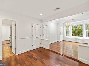 11910 Crayton Court, Herndon VA 20170