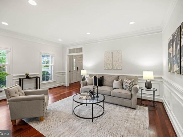 11910 Crayton Court, Herndon VA 20170