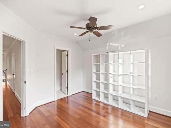 11910 Crayton Court, Herndon VA 20170